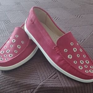 Womes size  6 l Ioafers